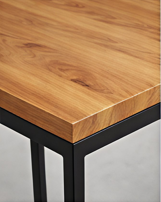 Wysoka konsola loft do salonu, sypialni i przedpokoju